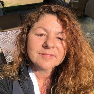 Meet your Posher, Denise